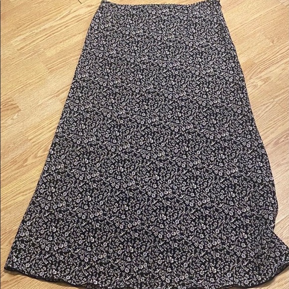 Old Navy Dresses & Skirts - Vintage Old Navy Floral Maxi Skirt